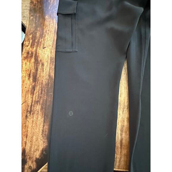 Lululemon Women's Black Ready Set Cargo Pant Size 6 - Picture 7 of 7